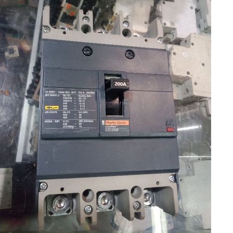 mccb breaker ezc250f 200a merlin gerin