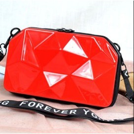 SIAP KIRIM!!! Tas Selempang Wanita Import /Tas Mini Koper / Bag Fashion motif piramida 9144