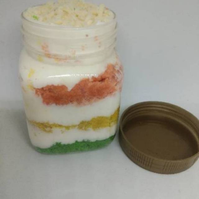 

CAKE IN JAR