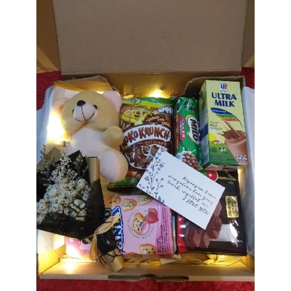 

KADO ULTAH SNACK SIMPLE BONEKA MINI