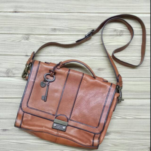 Fossil VRI Messenger Flap Bag Chesnut Brown
