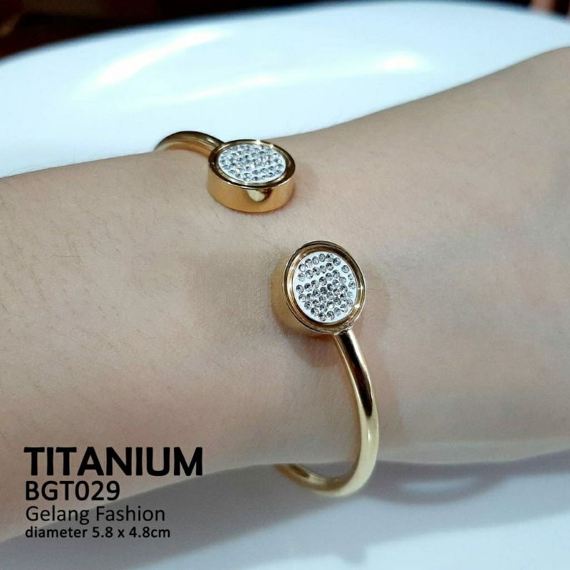 GELANG TANGAN WANITA BRANDED PREMIUN ASLI TITANIUM ANTI KARAT ANTI LUNTUR ORIGINAL