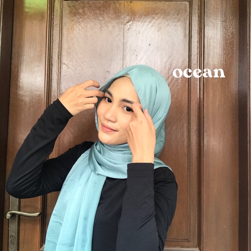 Pashmina Premium Satin Silk Malaysia Textured Crinkle (JAHIT TEPI KECIL SUPER RAPI)-ocean