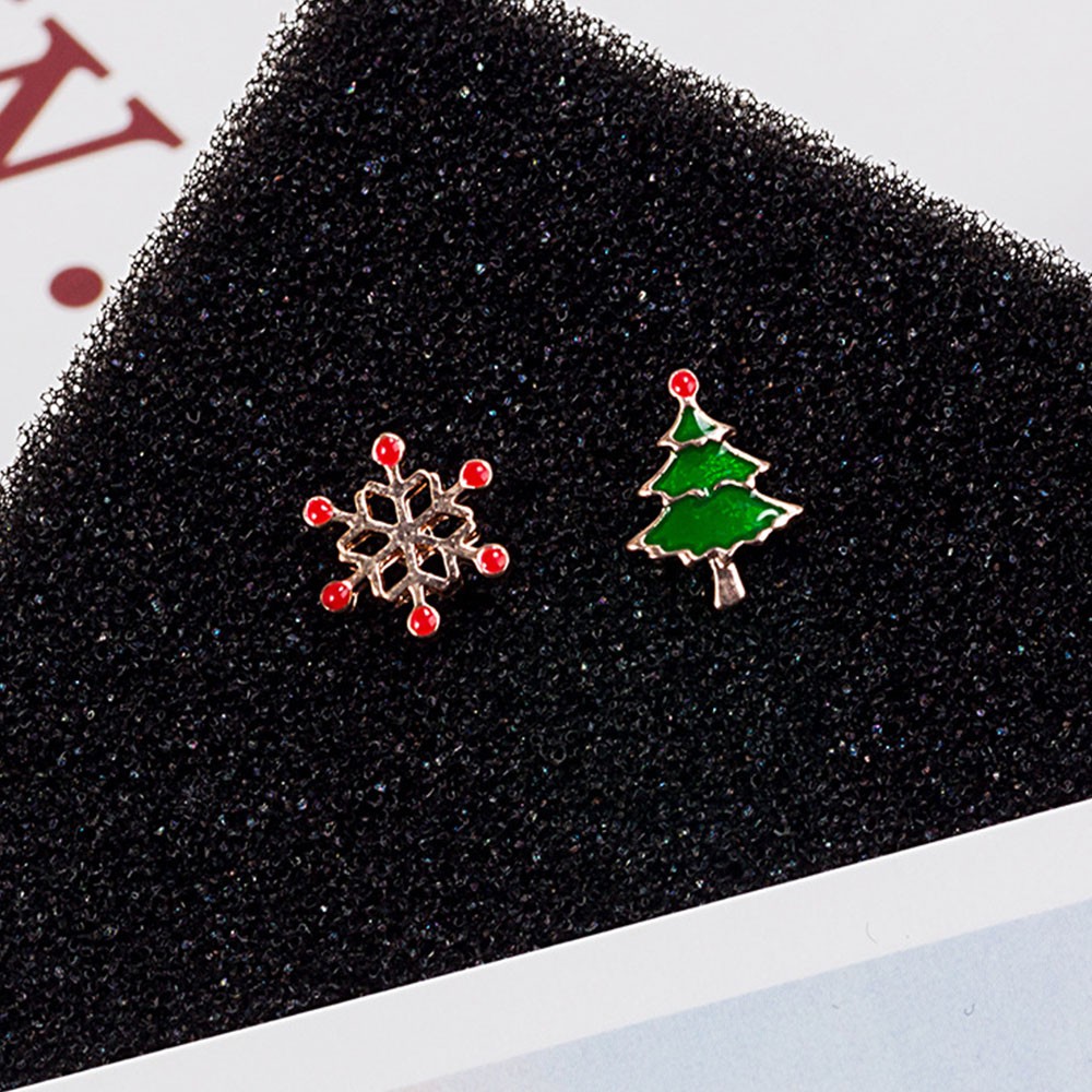 Anting Stud Tindik Desain Snowman Rusa Bell Pohon Natal Santa Claus Untuk Wanita