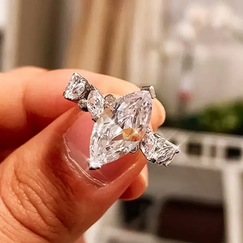 Fancyqube Perhiasan Cincin Batu Kristal Marquise Cz Model Simple Dan Elegan Untuk Wanita