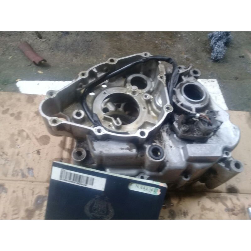 crankcase kalter dan surat2 honda cs1 2009