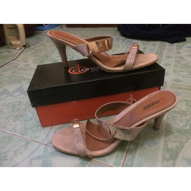 PRELOVED HEELS DONATELO