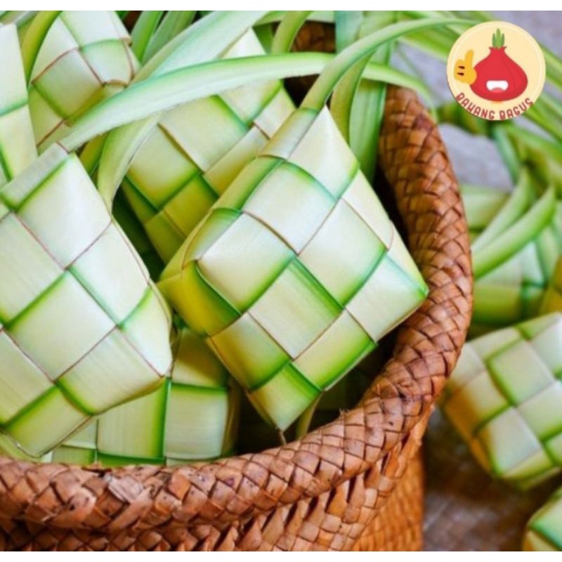 

cangkang ketupat / ketupat kosong tinggal isi