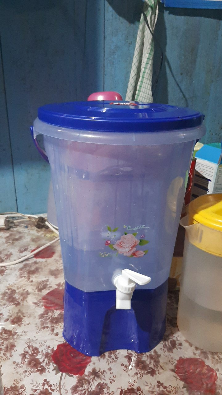 Tempat Air 8 Liter Mpw