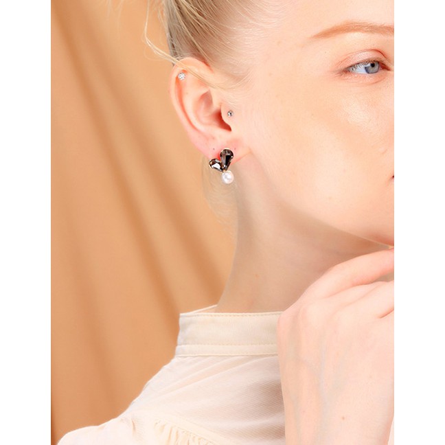 LRC Anting Tusuk Fashion Gold Heart-shaped Pearl S925 Sterling Silver Earrings D03296