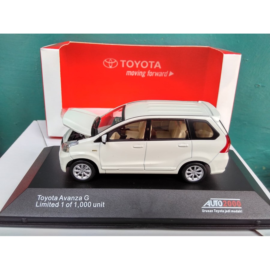 Miniatur  Avanza G Diecast mobil Toyota Avanza Auto 2000 Mobil Paper Box mainan mobil mobilan anak