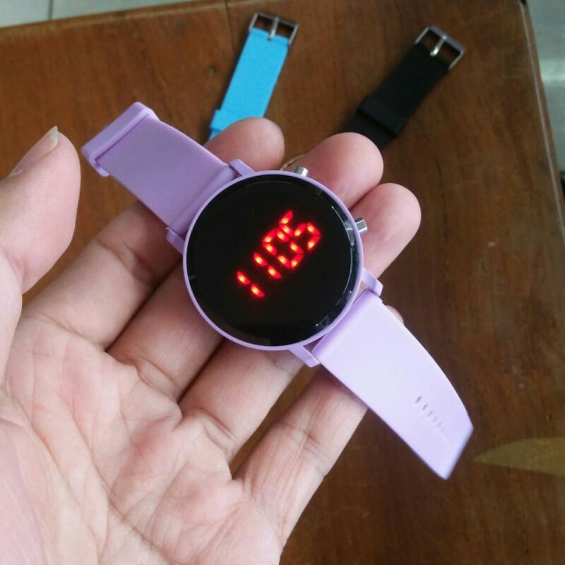 JAM WANITA LED WATCH DIGIT RUBBER SILICON BULAT