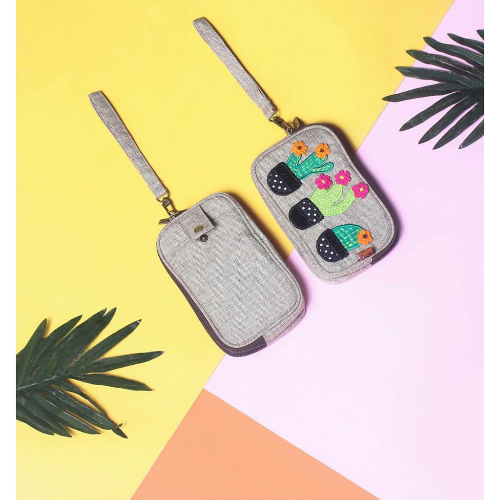 Dompet Panjang Wanita Unik Mudagaya Gayatri Minara