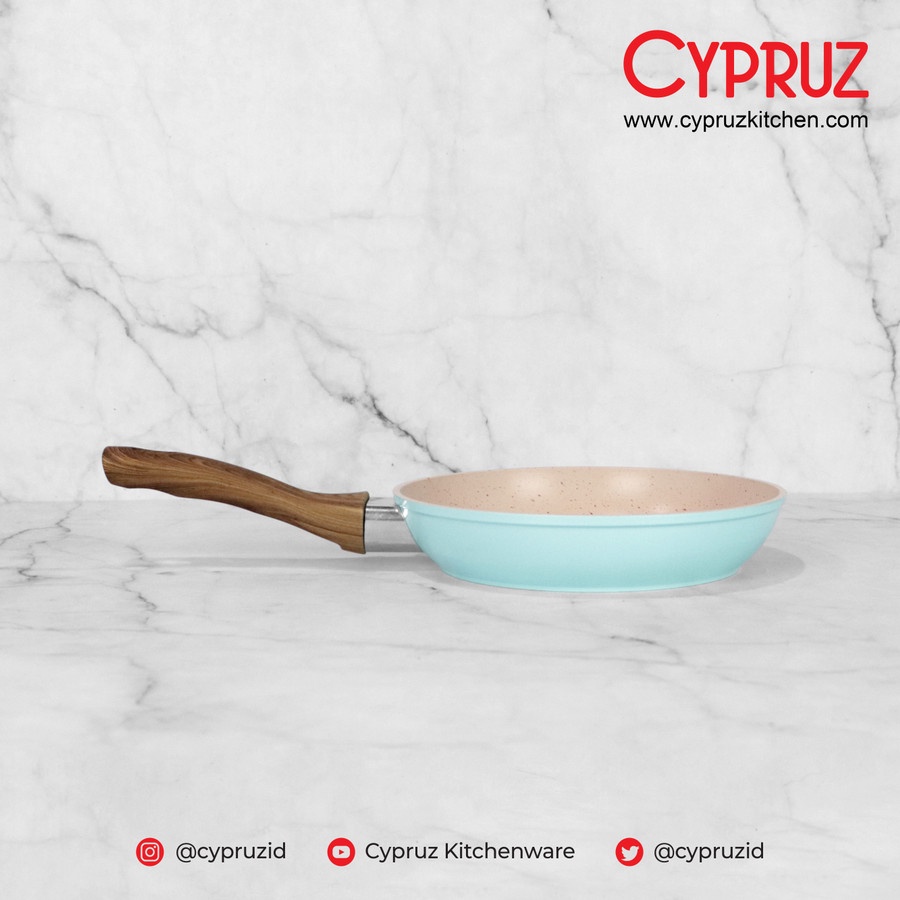 Cypruz Fry Pan FP-0692 Frypan Gagang Kayu 16cm