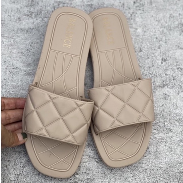 BLC Sandal Anyam Embos 1176