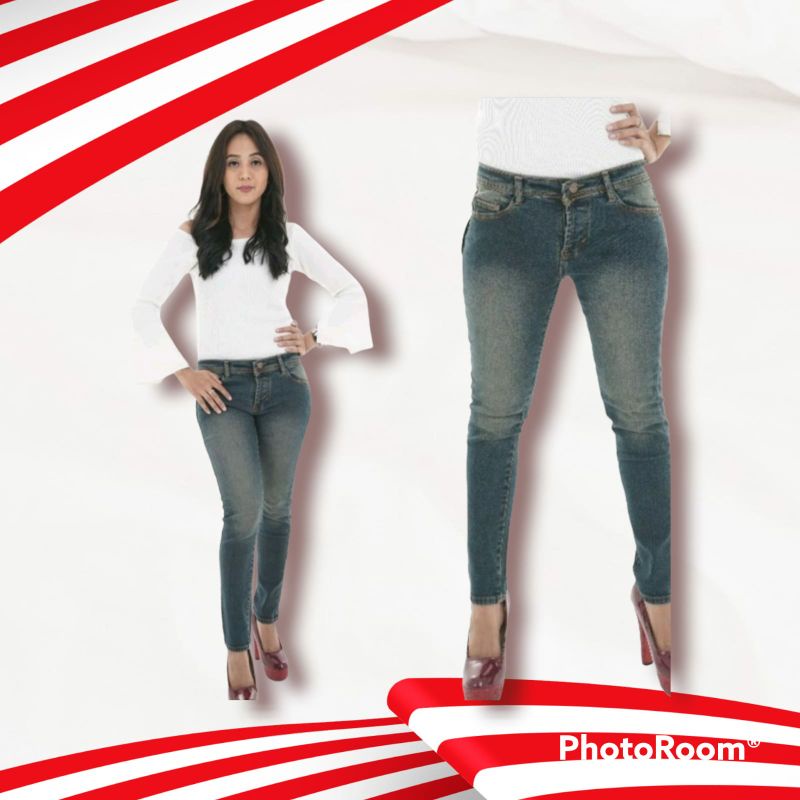 Celana jeans logo