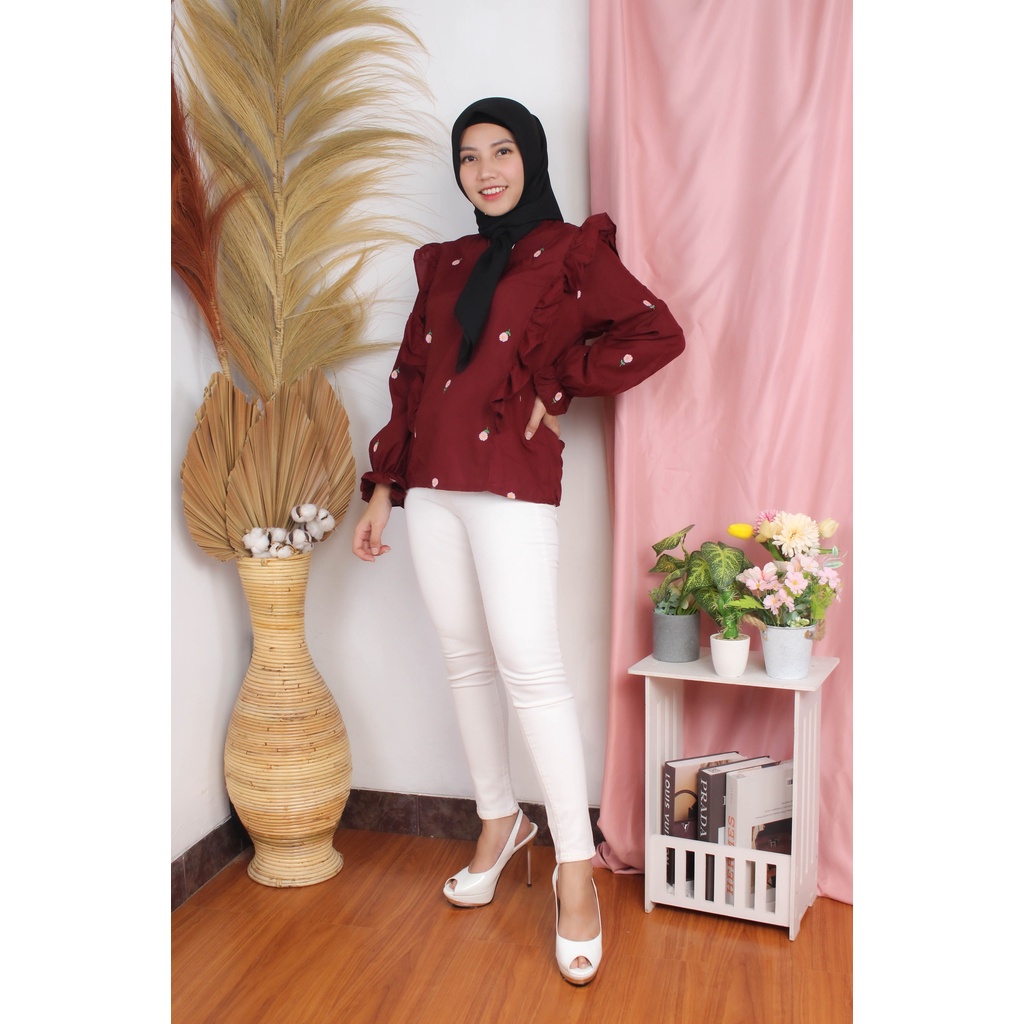 RX Fashion - Ezra Daisy Blouse / Blooming Daisy / Kemeja Vivia