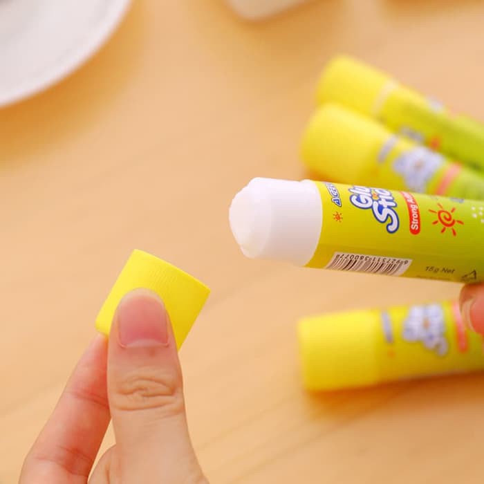 

Lem Unik / Glue Kertas Small & Large
