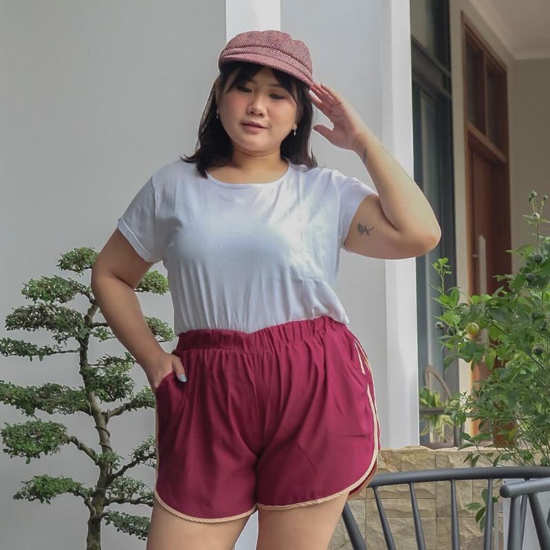 celana pendek wanita jumbo/hotpand big size wanita