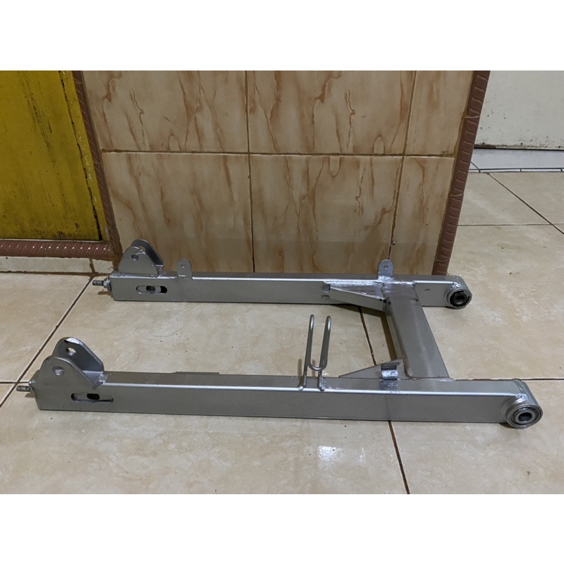 Swing arm shogun sp fl