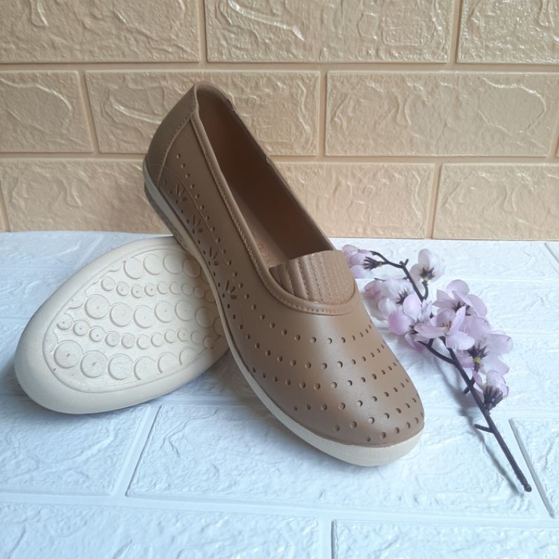 Sepatu karet Anti Air Wanita ATT SLK 474/Sepatu Karet Anti Air Slip On