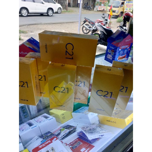 REALME C2-Y 3/32 & 4/64, realme C11 garansi resmi