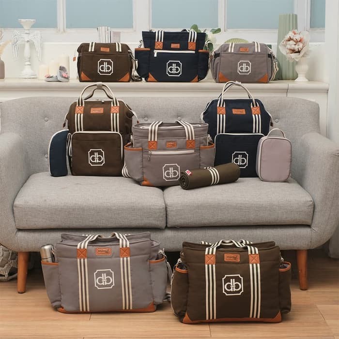 

Tas Sedang 3 in 1 Set Classy Series DGT7411