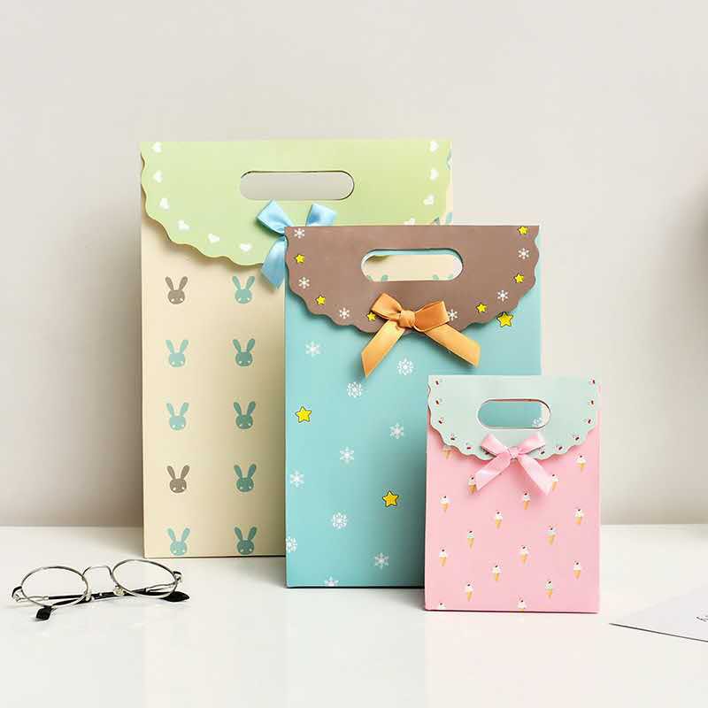 PAPER BAG / 16,5x12,5x6CM / PAPERBAG KECIL / TAS KERTAS / TEMPAT KADO HADIAH / SOUVENIR BOX KECIL