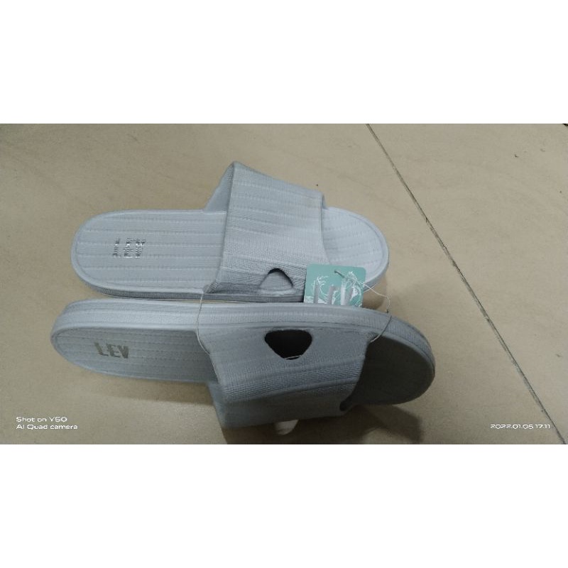 SANDAL LEV TERBARU PRIA ORIGINAL 100%