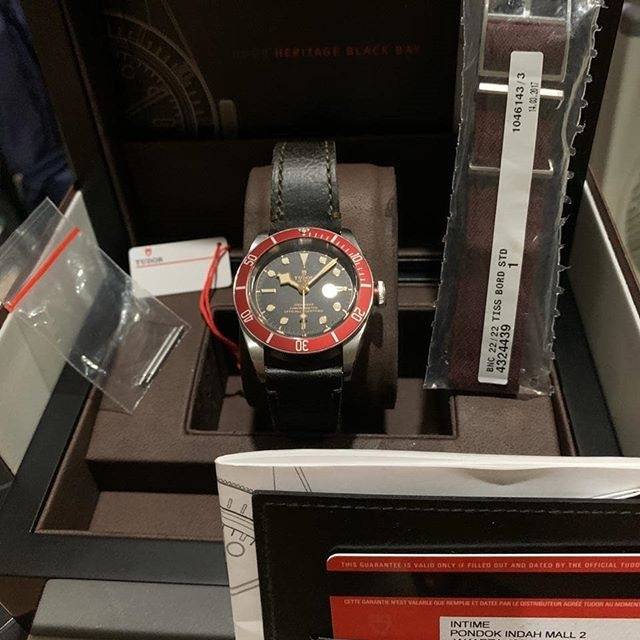 Tudor blackbay 41 red leather strap inhouse original