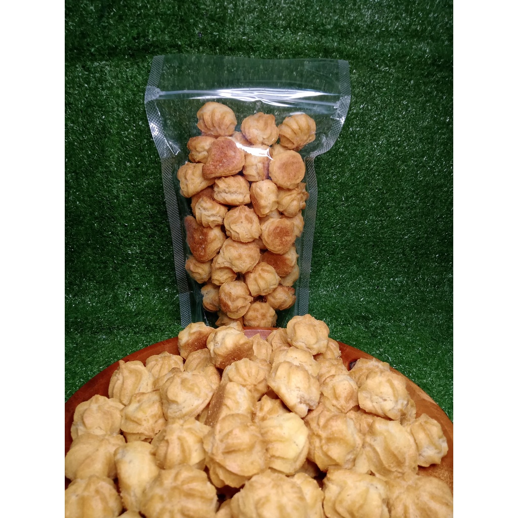 

Snack makanan ringan soes keju kering/kue kering