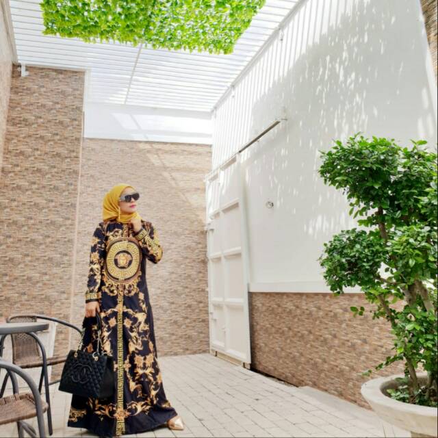 Versace Dress by Syahira Hijab / Premium Dress / Gamis Pesta / Gamis Scuba Printing