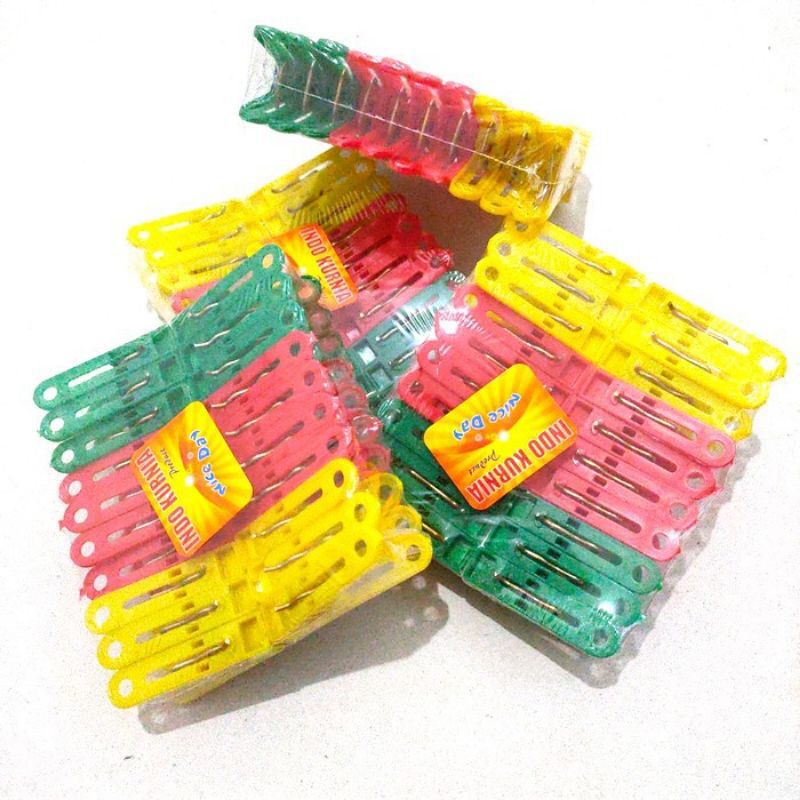 Jepitan Baju / Jepitan Jemuran Baju Celana / Jepitan Baju Plastik