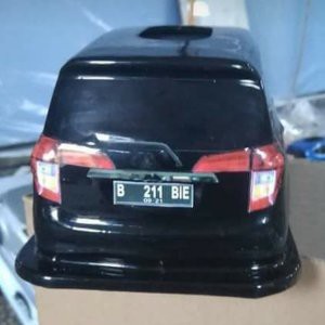 Tempat Tisu Mobil Miniatur Calya Limited