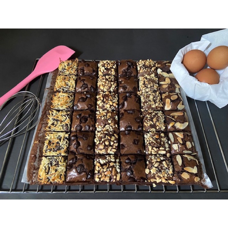 

FUDGY BROWNIES|Brownies panggang|brownies almond|Brownies sekat 24x24, bronis coklat