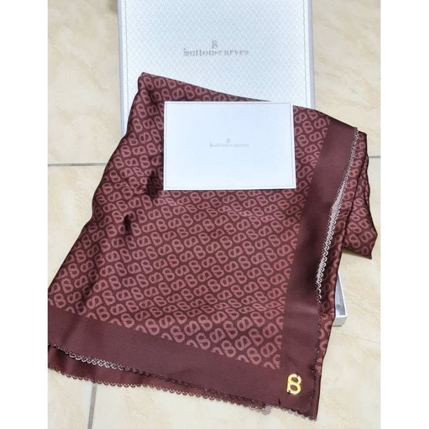 Buttonscarves Tapis Satin Square