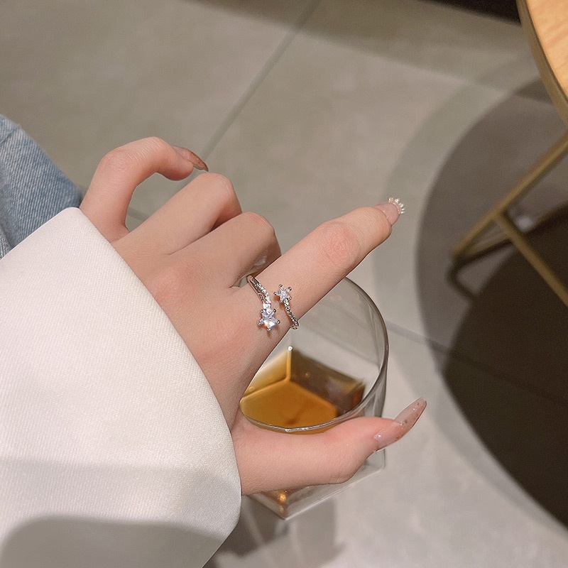 Cincin Jari Telunjuk Model Terbuka Adjustable Desain Bintang Hias Zirkon Untuk Wanita