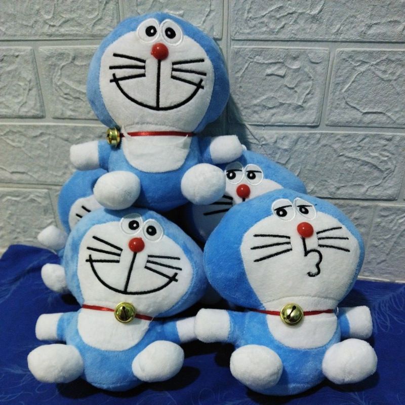 Boneka Mini Doraemon