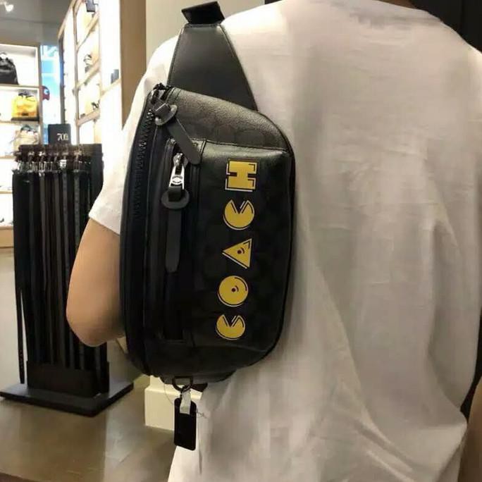 READY STOCK READY STOCK Coach x Pacman Waistbag Original Tas Bahu Tas Selempang AP89