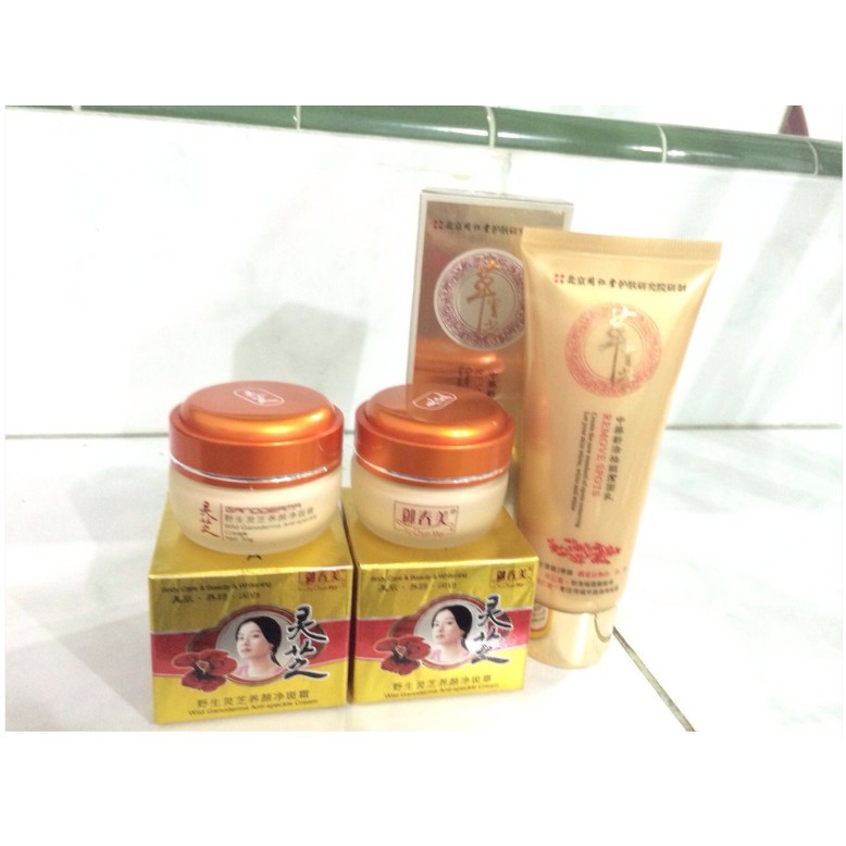 PAKET CREAM YU CHUN MEI GOLD IMPORT + CLEANSER GINGSENG