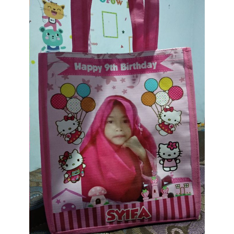 

Souvenir tas ultah/Goodibag ukuran 20*25*13 cm