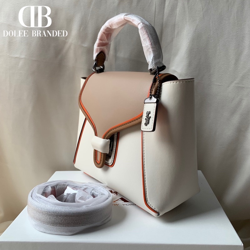 [READY STOCK] COACH COURIER CARRYALL CATFISH HANDBAG (F699) - WHITE