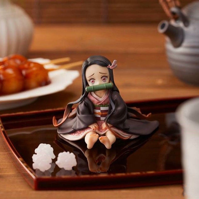 Action Figure Kamado Tanjirou Kamado Nezuko Agatsuma Zenitsu Versi Demon Sit Bahan PVC