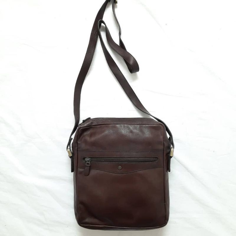 Leather Sling bag Second (Tas Kulit Sling Bag Second )