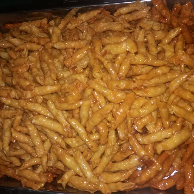 

Kue Siput Isi Kacang MiiaDewi