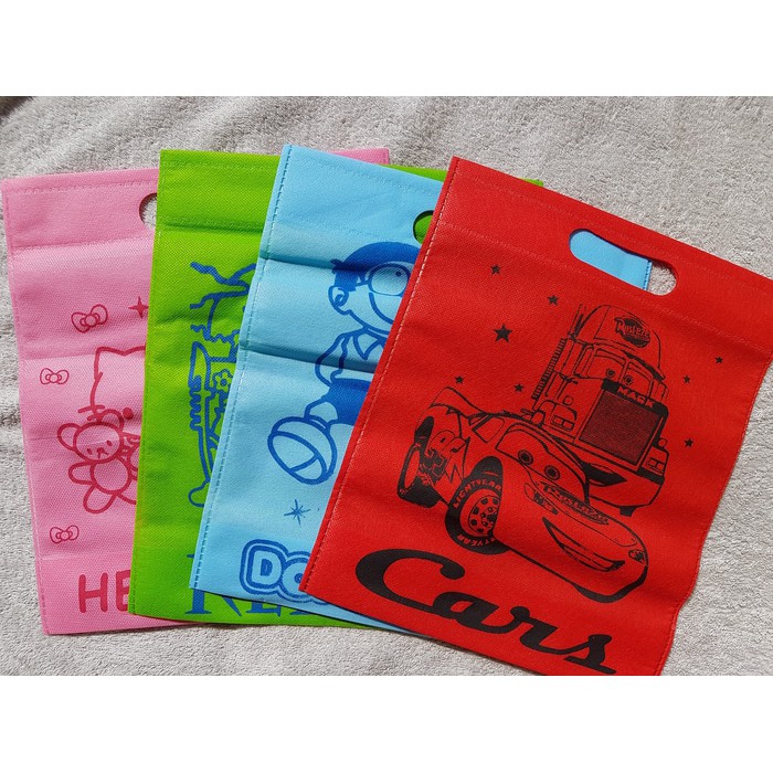 

SALE!!! TERLARIS!!! Goodie Bag/ Kantong Serbaguna Kartun 30x25x9cm UNIK
