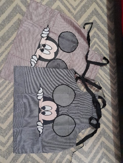 Celemek Desain Mickey Dengan Saku Ganda Tahan Air Dan Minyak Untuk Dapur