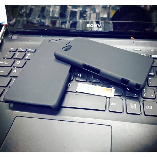 Hard Case Sony Xperia Z1 Compact Hitam