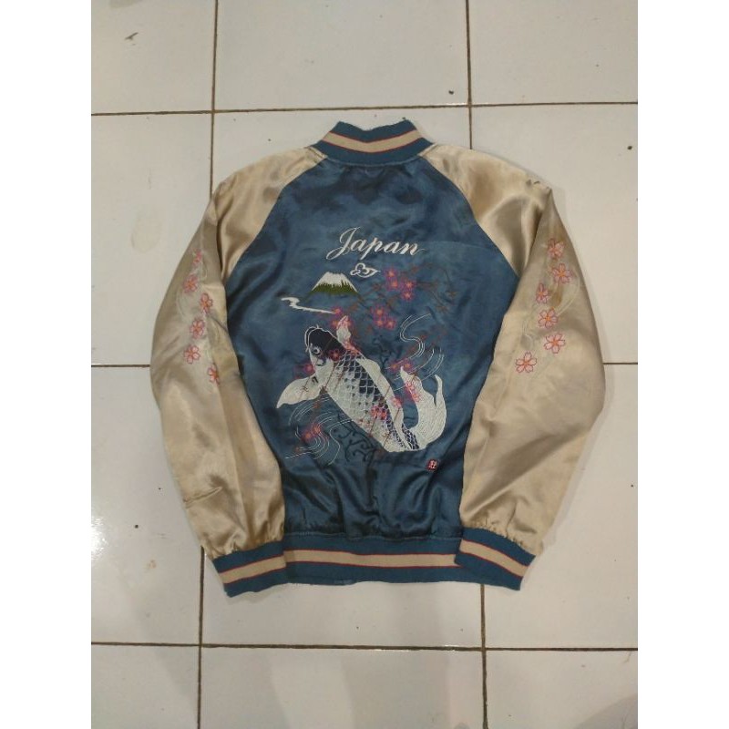 sukajan Japanese traditional