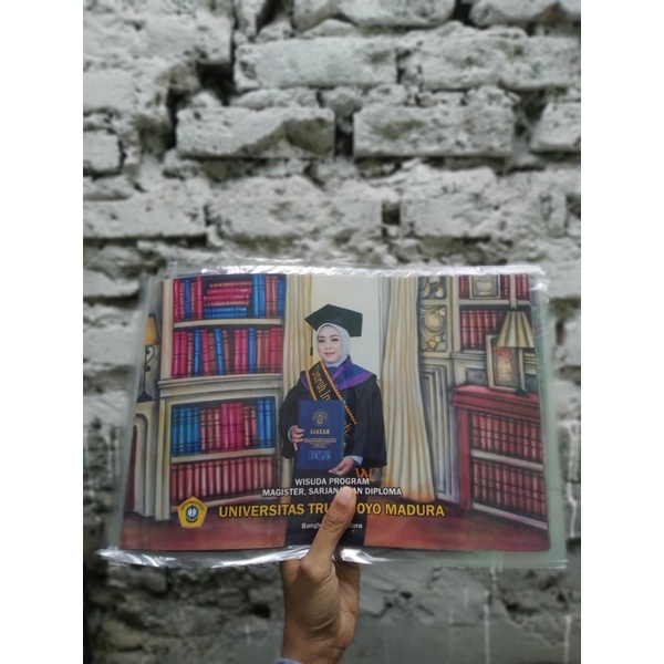 

foto wisuda utm 6,7,8 okt 2023